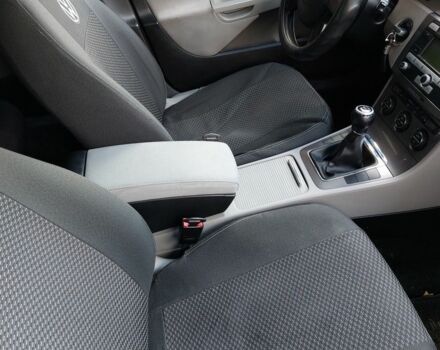 Серый Рено Трафик, объемом двигателя 2 л и пробегом 300 тыс. км за 5000 $, фото 6 на Automoto.ua