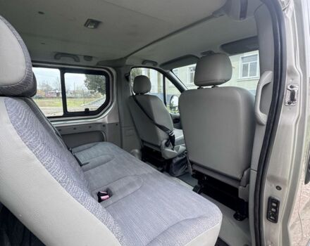 Серый Рено Трафик, объемом двигателя 2.5 л и пробегом 130 тыс. км за 13100 $, фото 3 на Automoto.ua