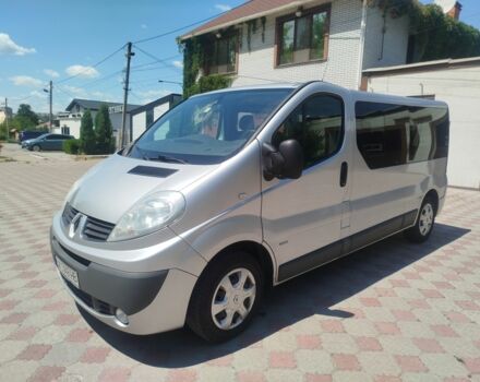 Серый Рено Трафик, объемом двигателя 2 л и пробегом 320 тыс. км за 11500 $, фото 1 на Automoto.ua