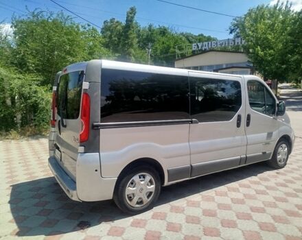 Серый Рено Трафик, объемом двигателя 2 л и пробегом 320 тыс. км за 11500 $, фото 3 на Automoto.ua