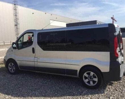 Серый Рено Трафик, объемом двигателя 2.5 л и пробегом 277 тыс. км за 9300 $, фото 10 на Automoto.ua