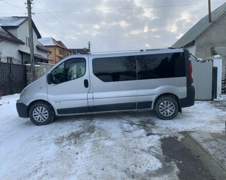 Серый Рено Трафик, объемом двигателя 2 л и пробегом 417 тыс. км за 11500 $, фото 2 на Automoto.ua
