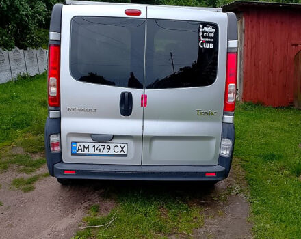 Серый Рено Трафик, объемом двигателя 2 л и пробегом 351 тыс. км за 8300 $, фото 2 на Automoto.ua