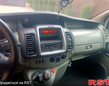 Серый Рено Трафик, объемом двигателя 2 л и пробегом 320 тыс. км за 11700 $, фото 11 на Automoto.ua