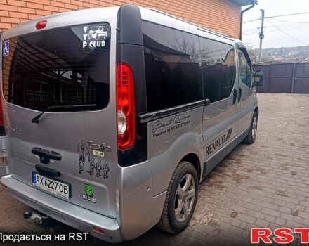 Серый Рено Трафик, объемом двигателя 2 л и пробегом 320 тыс. км за 11700 $, фото 3 на Automoto.ua