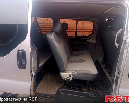 Серый Рено Трафик, объемом двигателя 2 л и пробегом 320 тыс. км за 11700 $, фото 12 на Automoto.ua