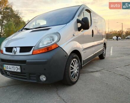 Рено Трафік 2002 у Харкові на Automoto.ua Сірий Рено Трафік, об'ємом двигуна 1.9 л та пробігом 280 тис. км за 6800 $, фото 1 на Automoto.ua