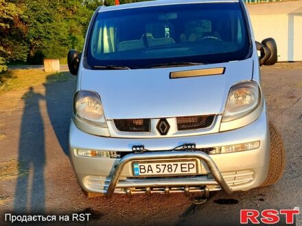 Сірий Рено Трафік, об'ємом двигуна 1.9 л та пробігом 350 тис. км за 5500 $, фото 1 на Automoto.ua