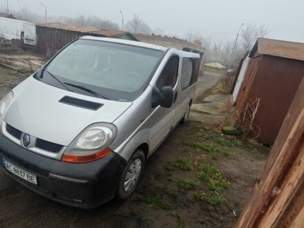 Серый Рено Трафик, объемом двигателя 1.9 л и пробегом 260 тыс. км за 6700 $, фото 1 на Automoto.ua