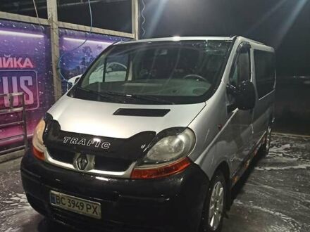 Рено Трафик 2003 в Самборе на Automoto.ua Серый Рено Трафик, объемом двигателя 1.87 л и пробегом 330 тыс. км за 4600 $, фото 1 на Automoto.ua