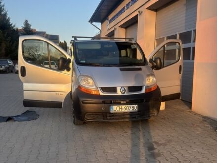 Серый Рено Трафик, объемом двигателя 1.9 л и пробегом 400 тыс. км за 3343 $, фото 1 на Automoto.ua