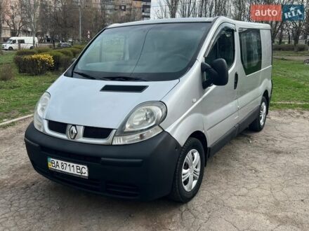 Серый Рено Трафик, объемом двигателя 1.9 л и пробегом 353 тыс. км за 6000 $, фото 1 на Automoto.ua