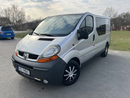 Серый Рено Трафик, объемом двигателя 2.5 л и пробегом 289 тыс. км за 3228 $, фото 1 на Automoto.ua