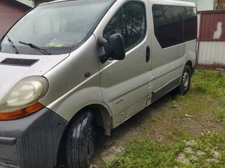 Серый Рено Трафик, объемом двигателя 1.87 л и пробегом 386 тыс. км за 7200 $, фото 1 на Automoto.ua