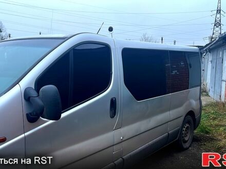 Серый Рено Трафик, объемом двигателя 1.9 л и пробегом 255 тыс. км за 7300 $, фото 1 на Automoto.ua