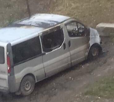 Серый Рено Трафик, объемом двигателя 2.5 л и пробегом 295 тыс. км за 1500 $, фото 1 на Automoto.ua