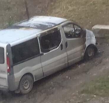 Серый Рено Трафик, объемом двигателя 2.5 л и пробегом 295 тыс. км за 1500 $, фото 1 на Automoto.ua