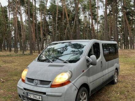 Серый Рено Трафик, объемом двигателя 1.9 л и пробегом 200 тыс. км за 4359 $, фото 1 на Automoto.ua