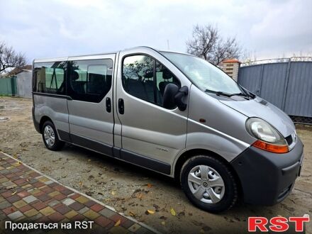 Серый Рено Трафик, объемом двигателя 1.9 л и пробегом 292 тыс. км за 9300 $, фото 1 на Automoto.ua