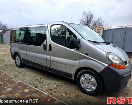 Серый Рено Трафик, объемом двигателя 1.9 л и пробегом 292 тыс. км за 9300 $, фото 1 на Automoto.ua