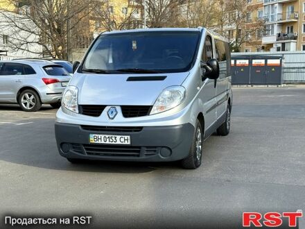 Сірий Рено Трафік, об'ємом двигуна 2 л та пробігом 170 тис. км за 8900 $, фото 1 на Automoto.ua
