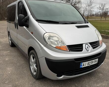 Серый Рено Трафик, объемом двигателя 2.5 л и пробегом 263 тыс. км за 9600 $, фото 1 на Automoto.ua