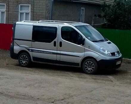 Серый Рено Трафик, объемом двигателя 2 л и пробегом 1750 тыс. км за 7600 $, фото 1 на Automoto.ua