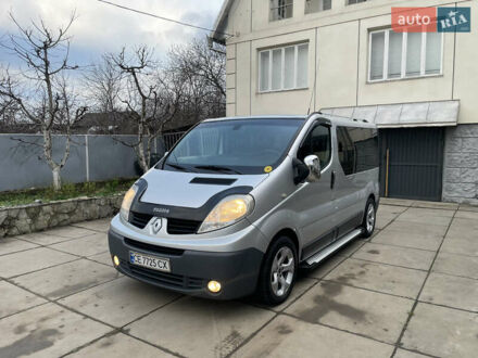 Сірий Рено Трафік, об'ємом двигуна 2.5 л та пробігом 227 тис. км за 9700 $, фото 1 на Automoto.ua