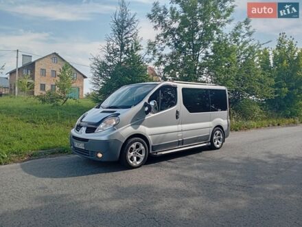 Серый Рено Трафик, объемом двигателя 2.5 л и пробегом 238 тыс. км за 9500 $, фото 1 на Automoto.ua