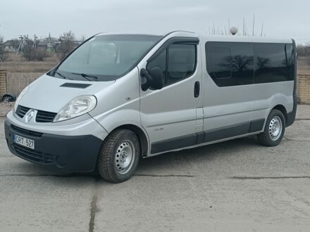Серый Рено Трафик, объемом двигателя 2 л и пробегом 250 тыс. км за 5350 $, фото 1 на Automoto.ua