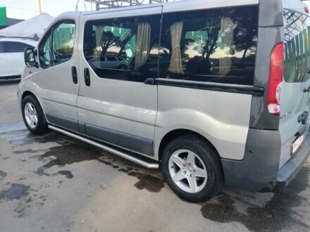Сірий Рено Трафік, об'ємом двигуна 2 л та пробігом 380 тис. км за 7000 $, фото 1 на Automoto.ua