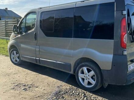 Серый Рено Трафик, объемом двигателя 1.87 л и пробегом 160 тыс. км за 8700 $, фото 1 на Automoto.ua