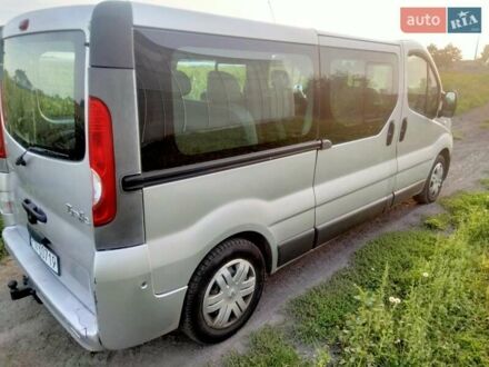 Сірий Рено Трафік, об'ємом двигуна 2 л та пробігом 340 тис. км за 9000 $, фото 1 на Automoto.ua