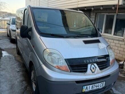 Серый Рено Трафик, объемом двигателя 2 л и пробегом 250 тыс. км за 7000 $, фото 1 на Automoto.ua