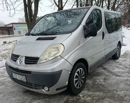 Серый Рено Трафик, объемом двигателя 2 л и пробегом 323 тыс. км за 4861 $, фото 1 на Automoto.ua