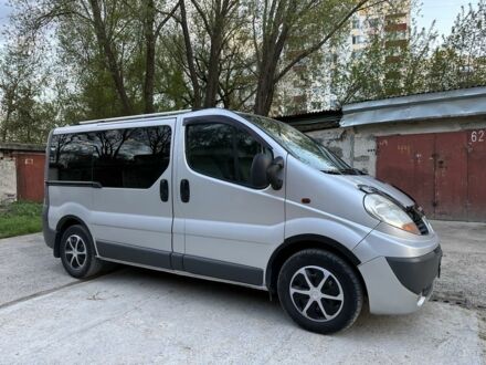 Рено Трафик 2007 в Каменце-Подольском на Automoto.ua Серый Рено Трафик, объемом двигателя 2 л и пробегом 161 тыс. км за 9200 $, фото 1 на Automoto.ua