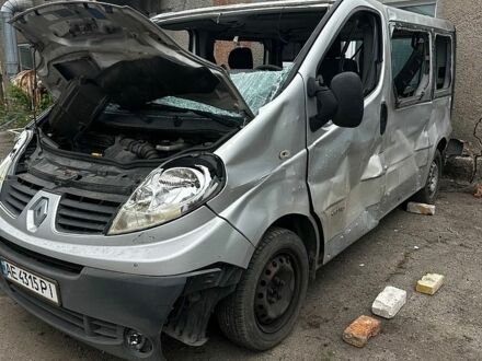 Сірий Рено Трафік, об'ємом двигуна 2 л та пробігом 375 тис. км за 4500 $, фото 1 на Automoto.ua