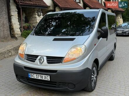 Серый Рено Трафик, объемом двигателя 2 л и пробегом 323 тыс. км за 7850 $, фото 1 на Automoto.ua