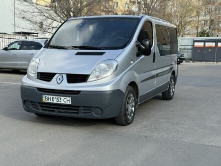Серый Рено Трафик, объемом двигателя 2 л и пробегом 170 тыс. км за 8900 $, фото 1 на Automoto.ua