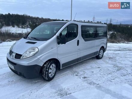 Сірий Рено Трафік, об'ємом двигуна 2 л та пробігом 300 тис. км за 7999 $, фото 1 на Automoto.ua