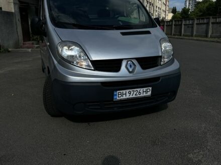 Сірий Рено Трафік, об'ємом двигуна 2 л та пробігом 300 тис. км за 7500 $, фото 1 на Automoto.ua