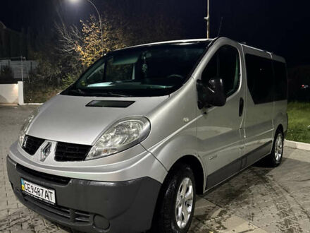 Рено Трафік 2008 у Чернівцях на Automoto.ua Сірий Рено Трафік, об'ємом двигуна 2 л та пробігом 375 тис. км за 8000 $, фото 1 на Automoto.ua