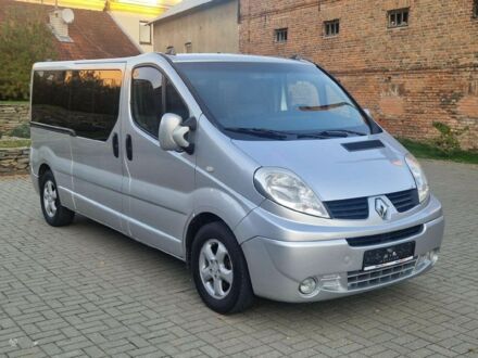 Рено Трафік 2008 у Кременчуге на Automoto.ua Сірий Рено Трафік, об'ємом двигуна 2 л та пробігом 283 тис. км за 6800 $, фото 1 на Automoto.ua