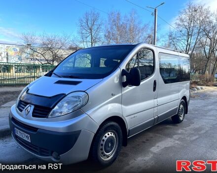 Сірий Рено Трафік, об'ємом двигуна 2.5 л та пробігом 297 тис. км за 8700 $, фото 1 на Automoto.ua