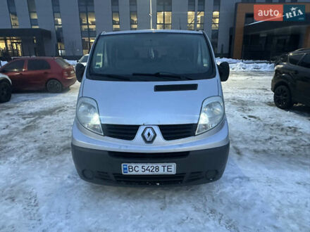 Сірий Рено Трафік, об'ємом двигуна 2 л та пробігом 284 тис. км за 9400 $, фото 1 на Automoto.ua