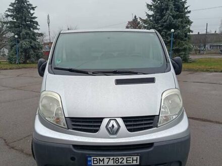 Серый Рено Трафик, объемом двигателя 2.46 л и пробегом 312 тыс. км за 6500 $, фото 1 на Automoto.ua