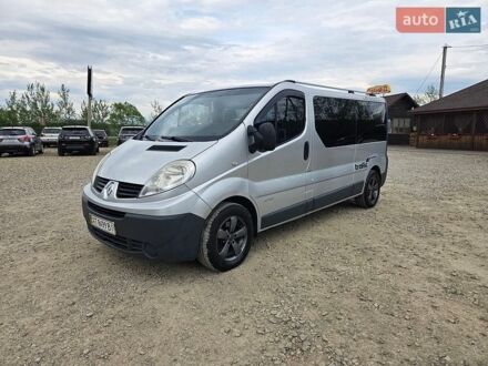 Серый Рено Трафик, объемом двигателя 2.5 л и пробегом 400 тыс. км за 8400 $, фото 1 на Automoto.ua