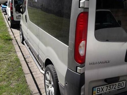 Сірий Рено Трафік, об'ємом двигуна 2 л та пробігом 293 тис. км за 11700 $, фото 1 на Automoto.ua