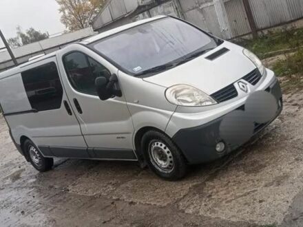 Серый Рено Трафик, объемом двигателя 2.5 л и пробегом 296 тыс. км за 4713 $, фото 1 на Automoto.ua