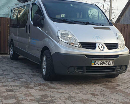 Серый Рено Трафик, объемом двигателя 2 л и пробегом 320 тыс. км за 11500 $, фото 1 на Automoto.ua